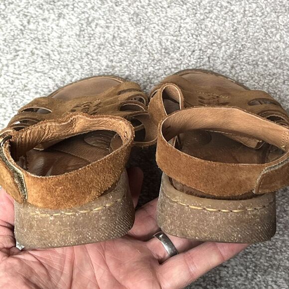 Born La Porta Fiat Cut Out Tan Suede Sandals Womens Size 7,‎ Eur 38 - Picture 3 of 6